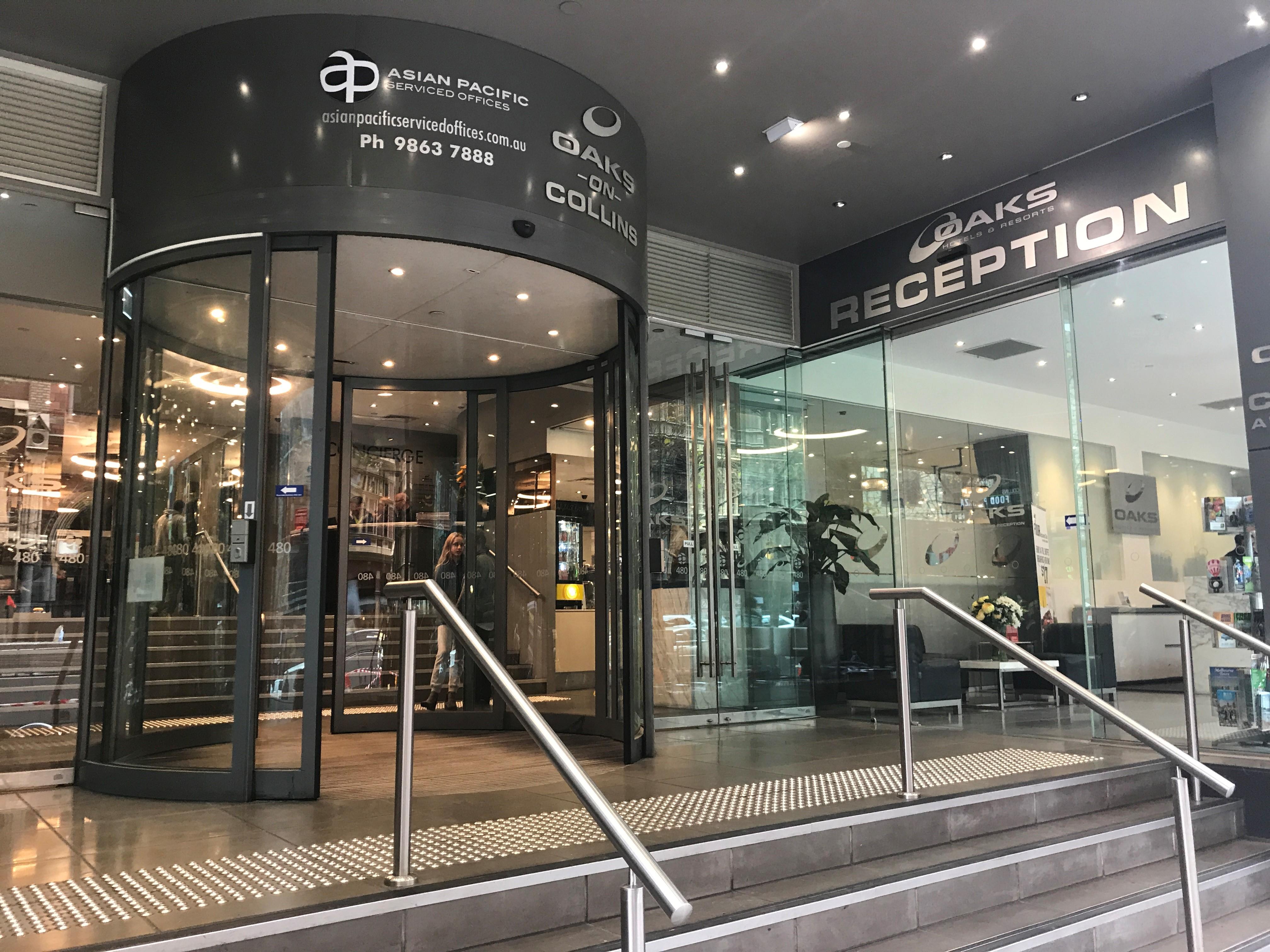 Oaks Melbourne On Collins Suites — Photos 3